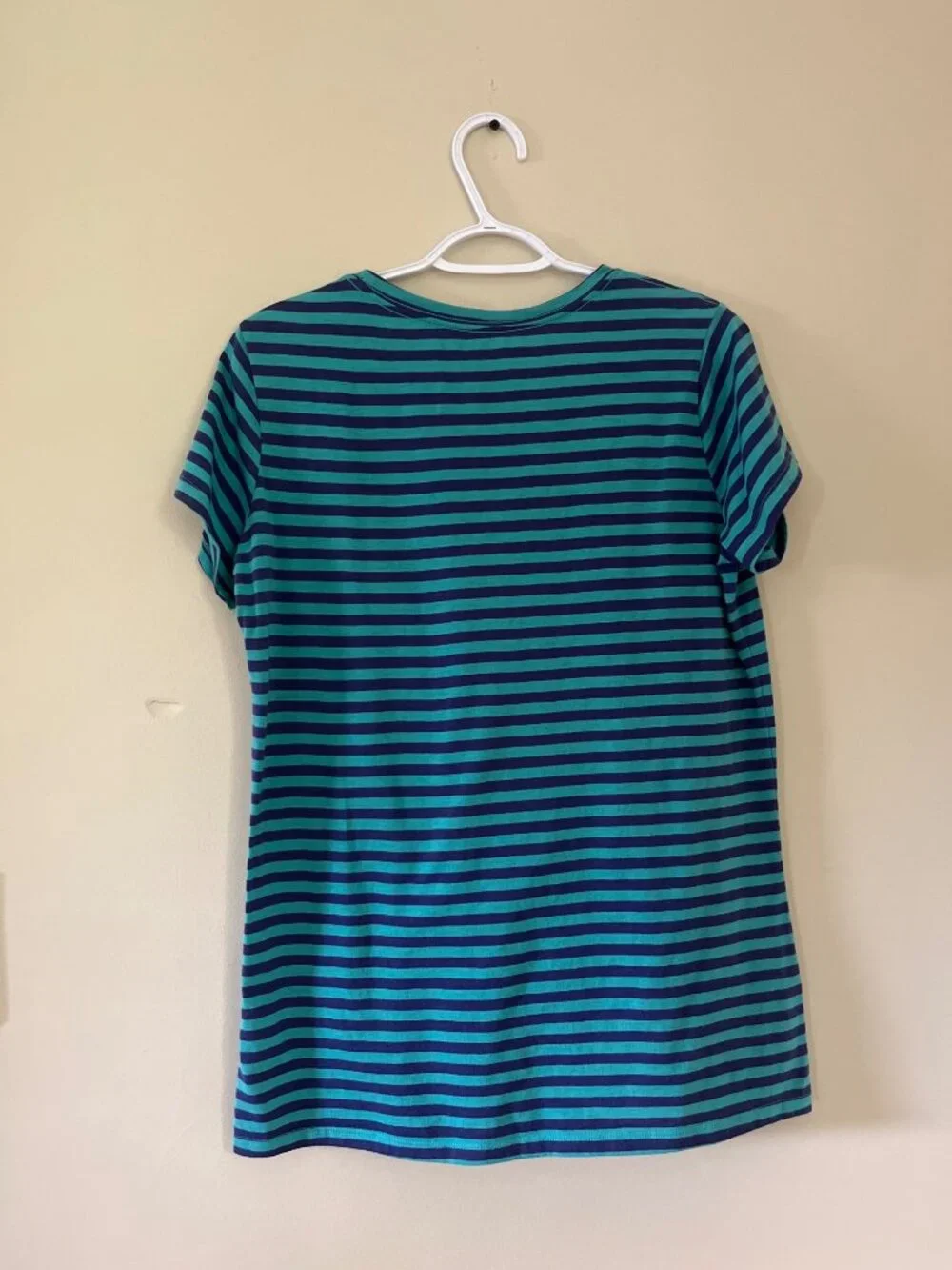 Columbia Womens Large Short Sleeve T-Shirt Blue Purple Stripes Tagless Casual